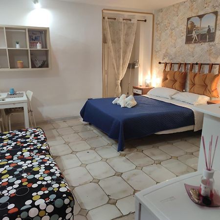 Case Vacanza Pistorius Naples Room photo