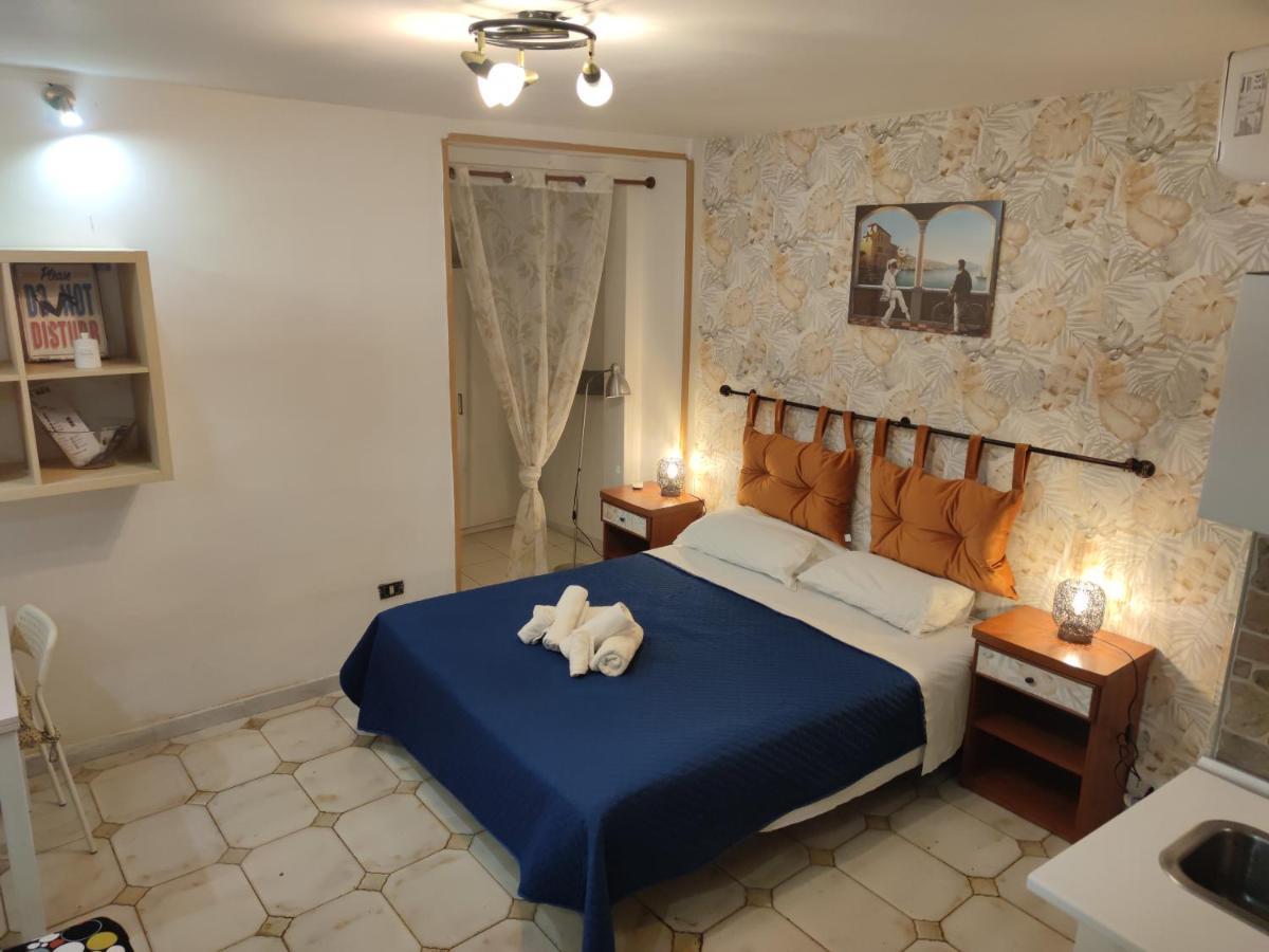 Case Vacanza Pistorius Naples Exterior photo